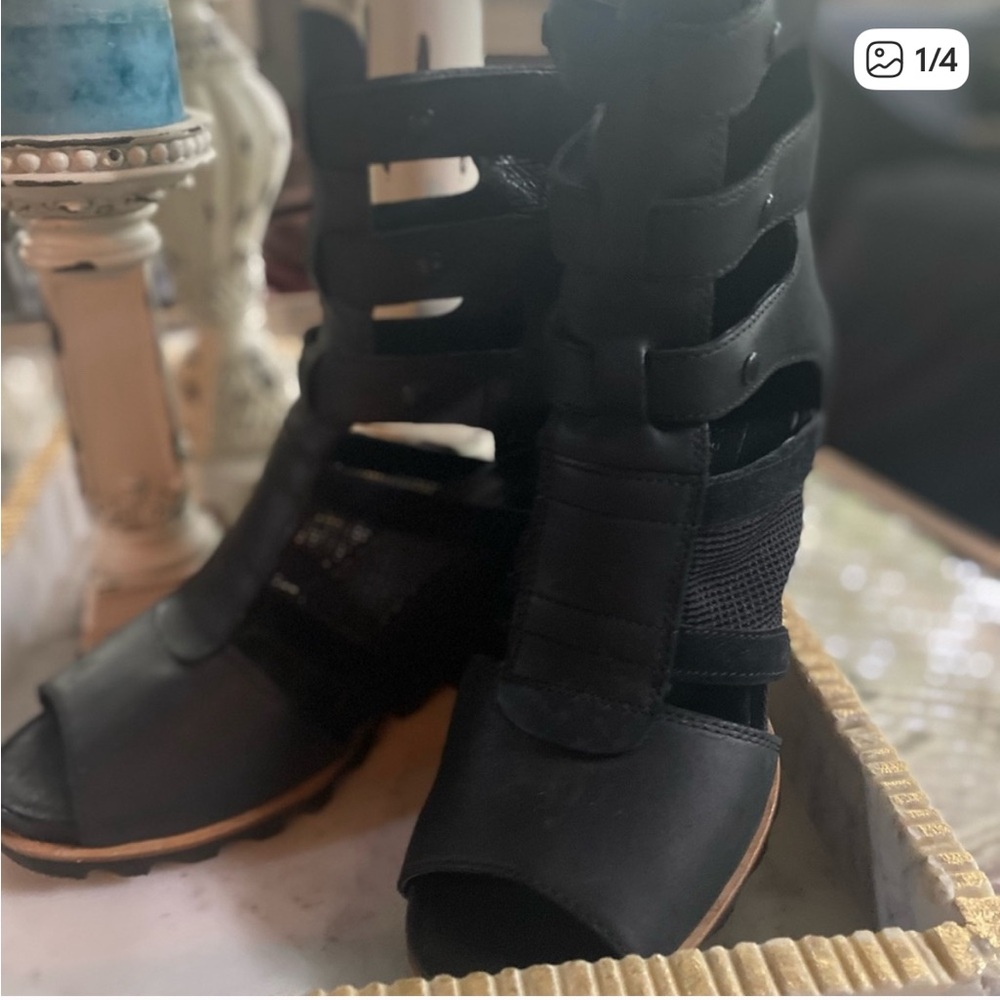 Sorel Black Leather Footwear gladiator